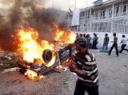 27 de  morţi în exploziile dintr-o bazǎ militarǎ de lângǎ Teheran