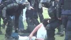 Violenţe la mitingul fanilor Universităţii Craiova. 37 de persoane au fost reţinute
