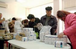 Incepe distribuirea alimentelor gratuite