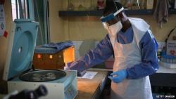 Primele experimente cu  două vaccinuri experimentale împotriva Ebola au început în Liberia